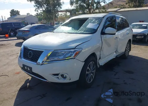 2015 Nissan Pathfinder Sv z USA, uszkodzony, nr VIN 5N1AR2MN7FC721138
